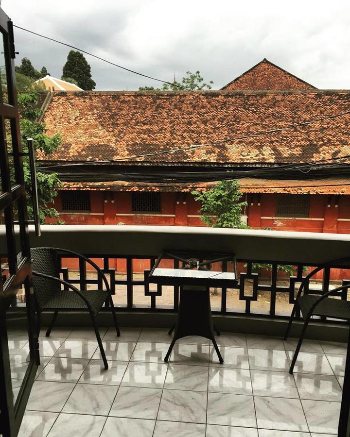 The Share Phnom Penh Hostel מראה חיצוני תמונה