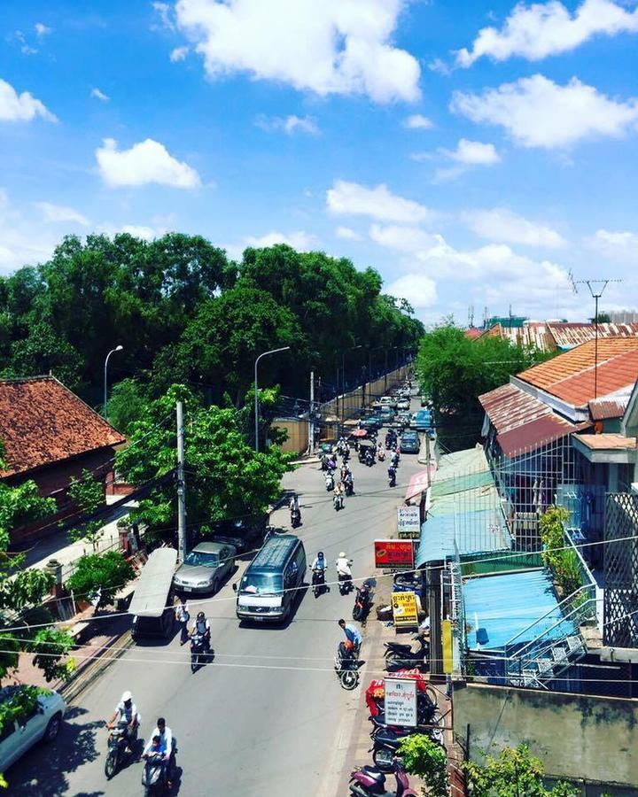 The Share Phnom Penh Hostel מראה חיצוני תמונה